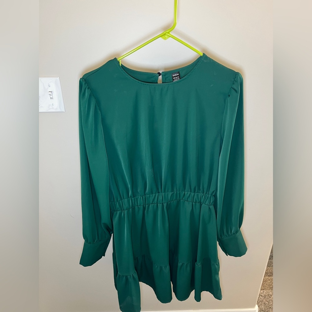 Green Long Sleeve Dress Button Cuff Elegant Women’s Size Large Dress